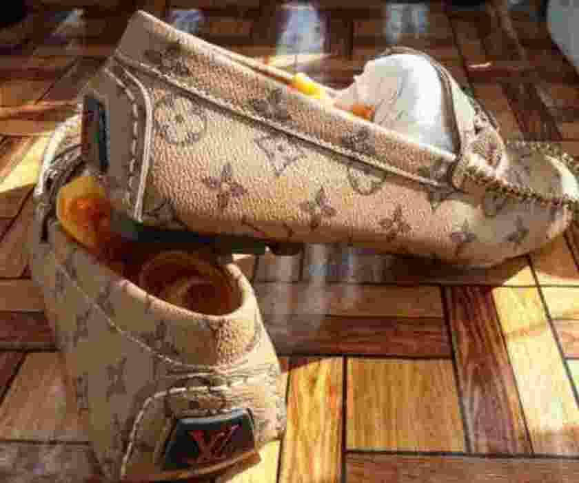 tods-loui_1575113380UDpFRQ.jpeg